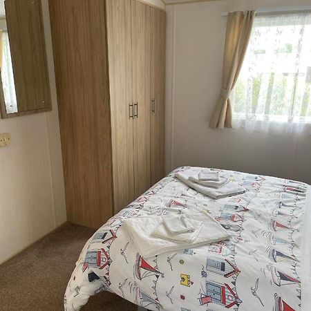Parkdean Static Caravan On Cherry Tree Holiday Park Грейт-Ярмут Екстер'єр фото